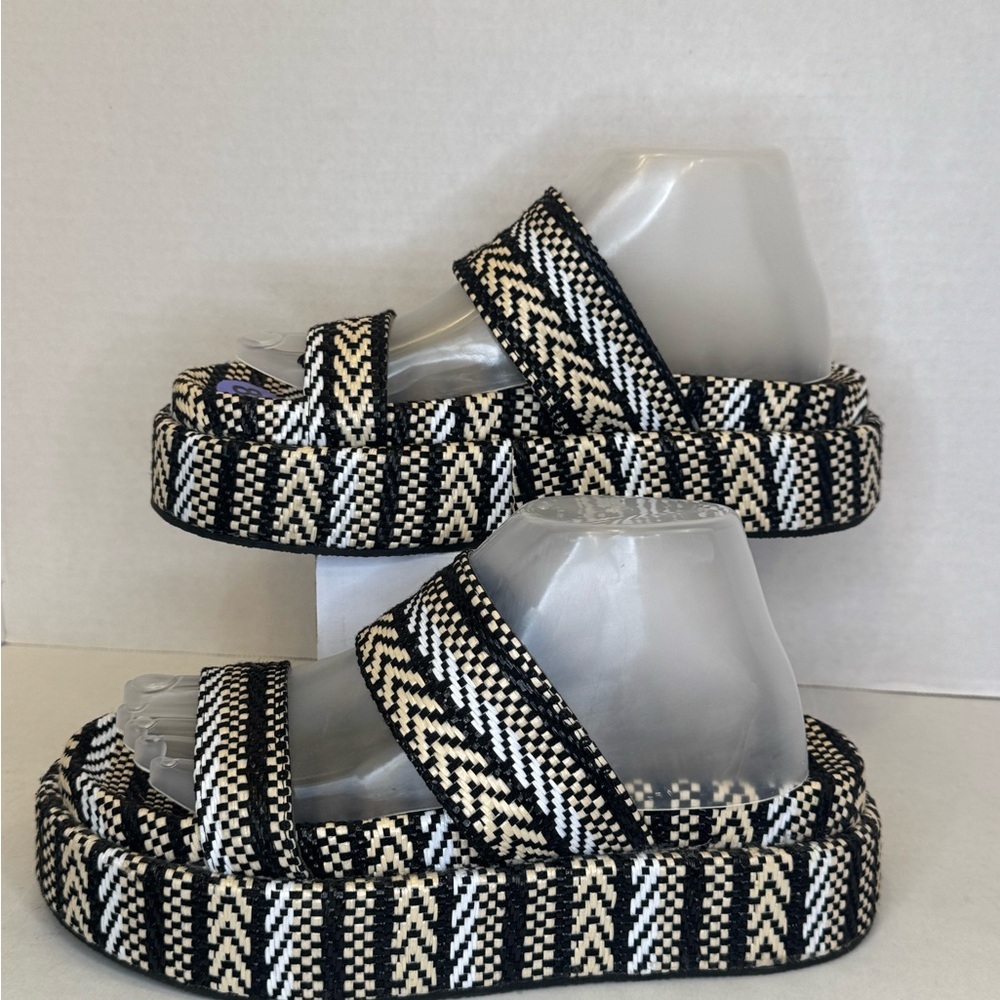 Liliana Black and Cream Patterned Woven Platform 2 band Slides